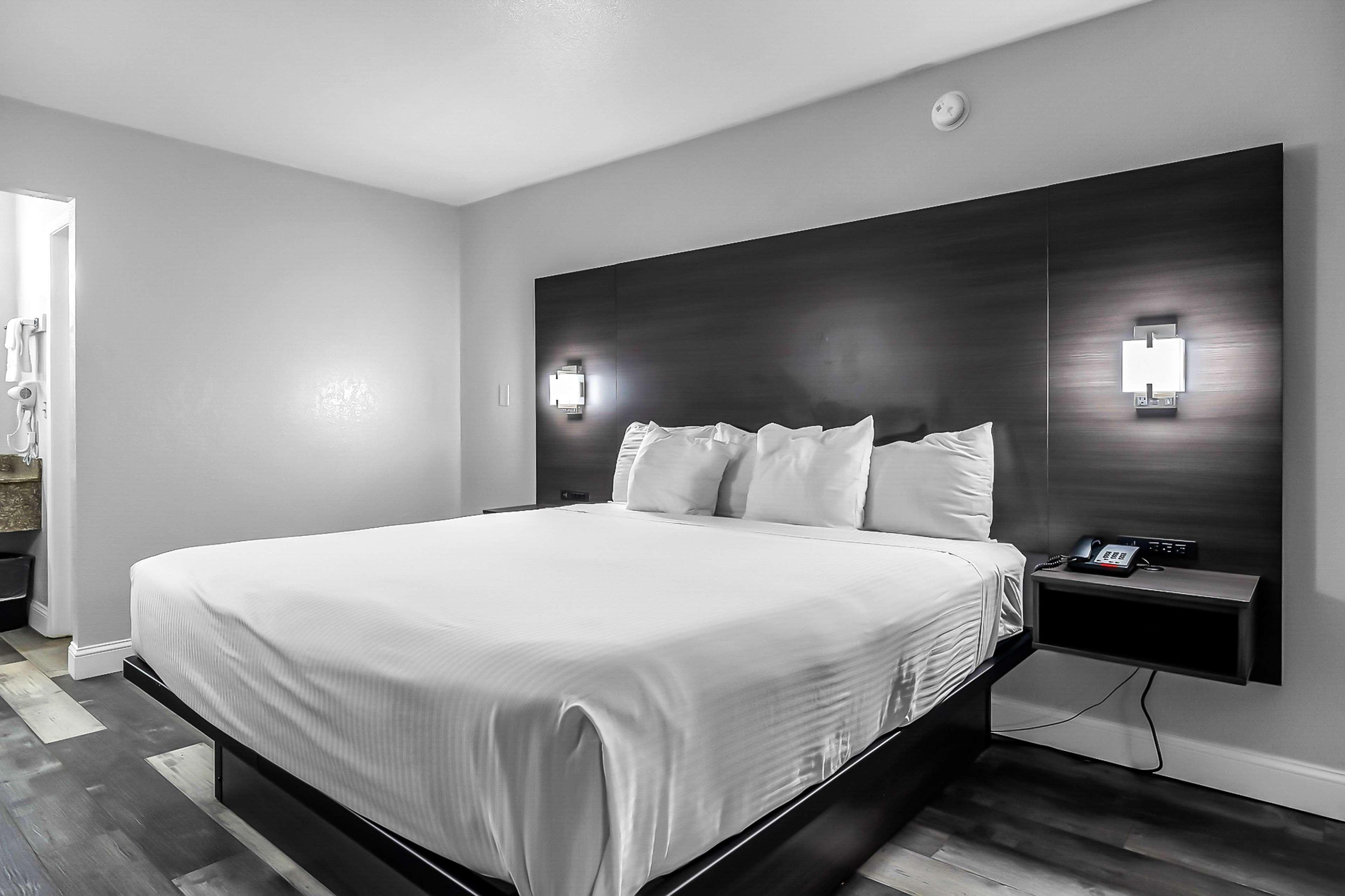 Surestay Hotel By Best Western Oklahoma City West Exterior photo