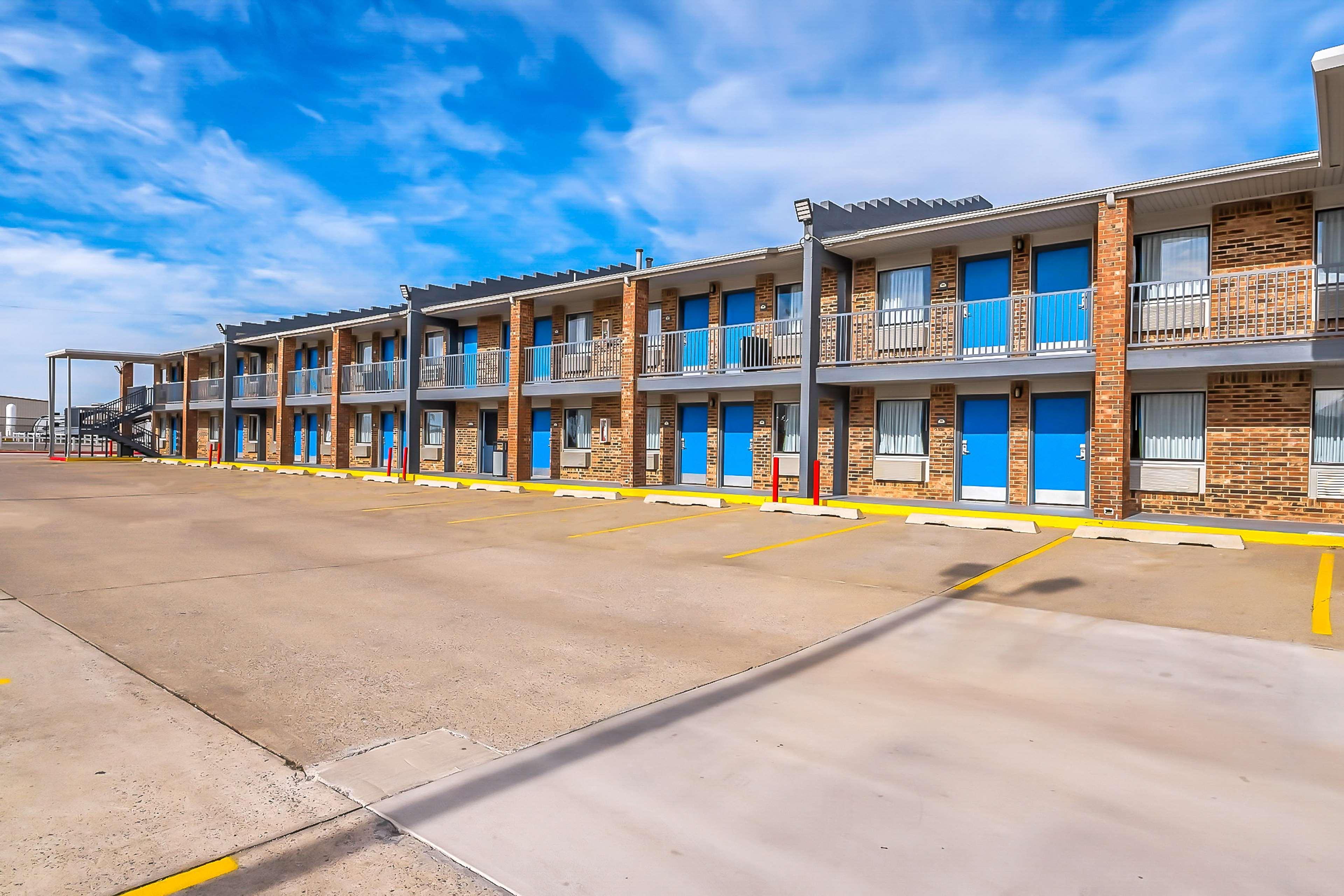 Surestay Hotel By Best Western Oklahoma City West Exterior photo
